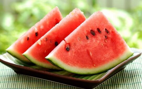 Op een watermeloendieet moet je enkele kilo's bessen per dag consumeren. 