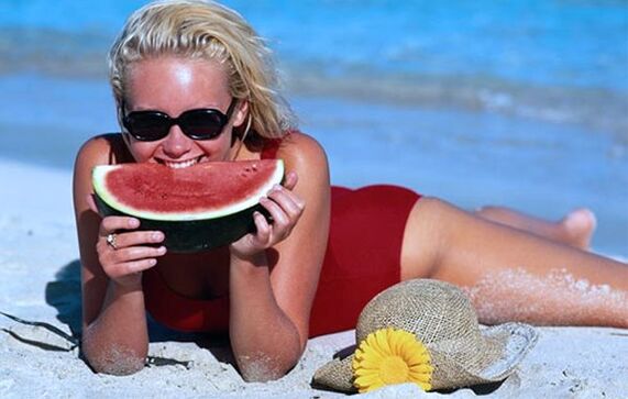 Watermeloendieet wordt het best waargenomen in de hete zomer